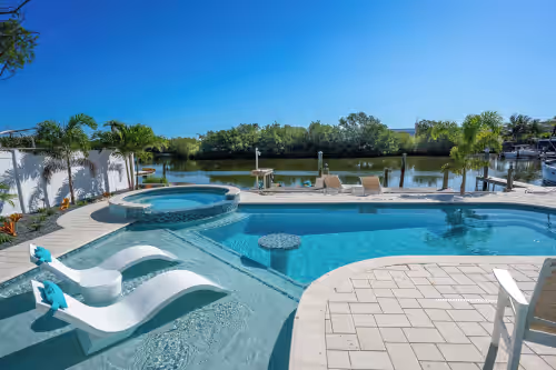 'The SaltyLime' 6 Bed 6 Bath Luxury Waterfront Pool Dock Commercial Ice Machine