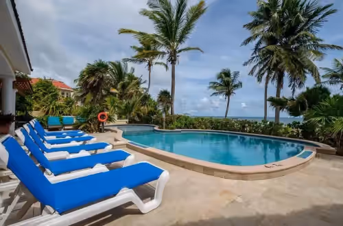 7 Bedroom Oceanfront Beach Villa with Private Pool, photo 4
