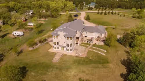 Multi-Family!  150 yds to Sandy Swim Beach! 4 Master Suites. Sleep up to 27!