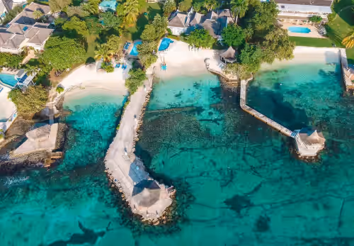 Sundown Villa - 5 bedroom Luxury Private Beachfront Villa Pool Staff Watersports