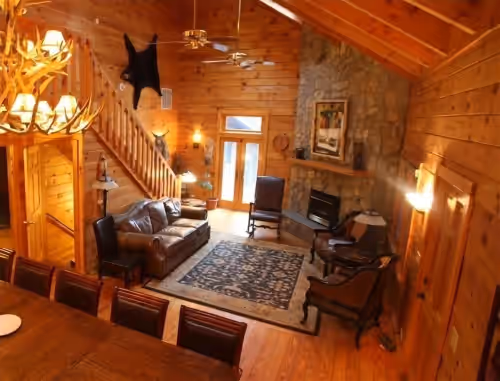 Riverfront Retreat w/Amazing Views! Fishing.Hiking.Deck.Gatherings/Weddings.WiFi, photo 3