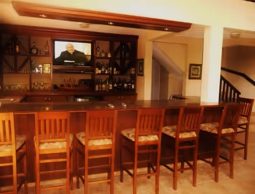$1.5 Million, photo 4