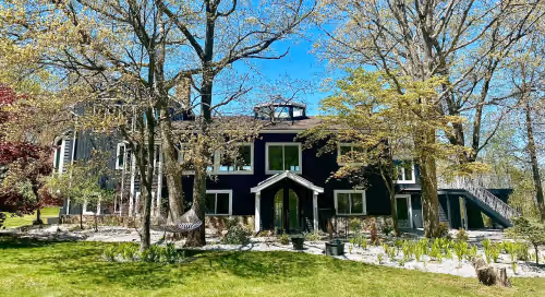 Ultra Secluded mountaintop mansion amazing views-hot tub-arcade