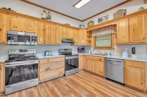 Private kitchen at Majestic Views Retreat