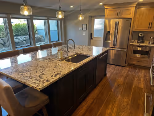 GRAND TRAVERSE GETAWAY Downtown luxury condo 3 blocks from the beach, sleeps 16, photo 2
