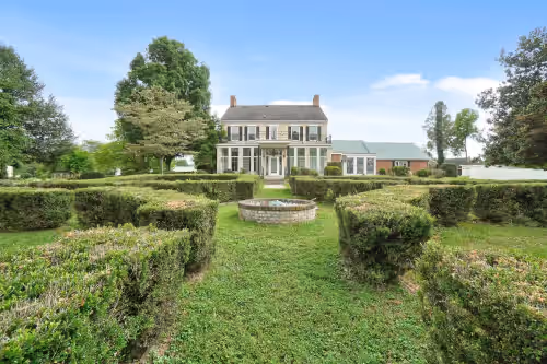 Wizard's Escape, Sleeps 15+, 2 Escape Rooms, Pool and Game rooms