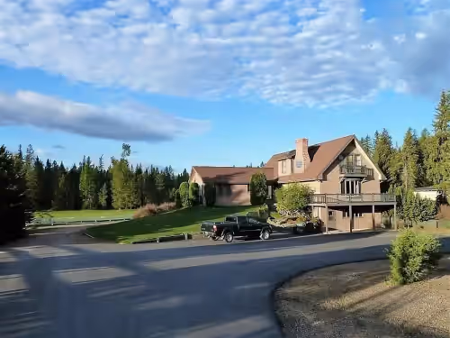 Spacious 7 BR 6 BA House w/ 3 Separate Living Spaces 25 Min from Glacier Park