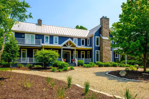 7 Bedroom Country Estate with Large Private Pool!