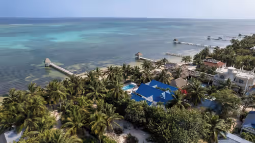Villa Turquesa - Luxe Beachfront Living with Stunning Ocean Views
