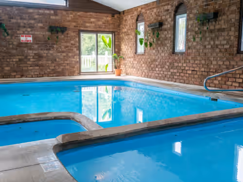 18 units for 10-70 people:18 baths. Indoor POOL/pickleball/volleyball/playground