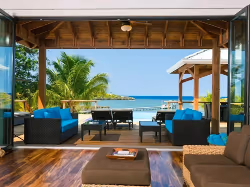 Beachfront Villa with Infinity Pool Private Dock, photo 2