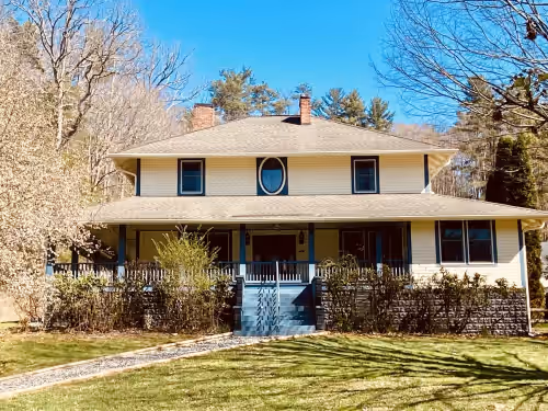 Private 14-Acre Mountain Estate, photo 2