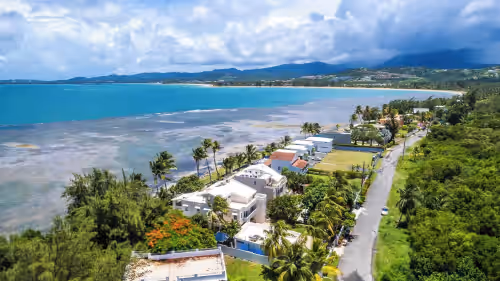 Oceanfront 8-bedroom Villa with Pool, Fully Fenced for Privacy, Incredible Views, photo 2