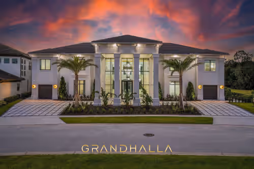 Grandhalla, photo 3