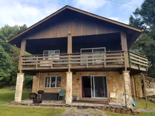 Chalet Ripple-Lake Harmony- Lakefront- 5 Bedroom 3.5 bath- near Restaurants/Bars
