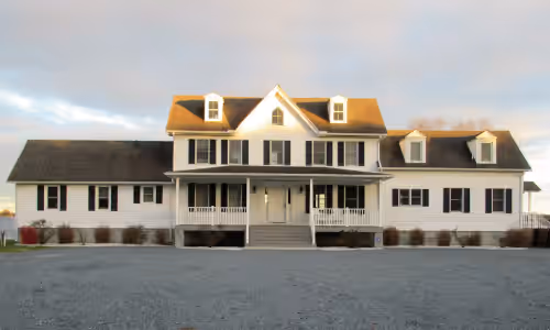 CH Waterfront Home w/ Dock, Pool, Sandy Beach, Kayaks, 5BR/3.5BA Sleeps up to 16