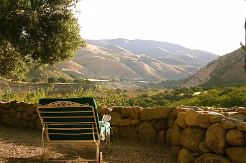 Mesa Del Sol Winery and Wedding Venue - Stunning wine country estate with pool, vineyard, expansive vistas & more