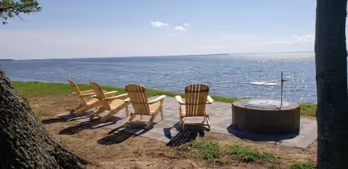 Property grounds at Waterfront Paradise on the Eastern Shore of Chesapeake Bay