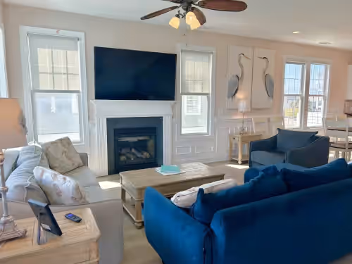 Renovated Beachfront Home, photo 3