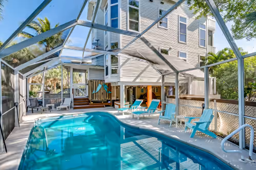 SERENITY NOW~1 Min. To BEACH!-SCREENED-IN HEATED POOL-2 Carts-4&6, Island Club