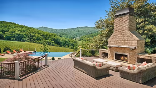BREATHTAKING Luxury Estate with sweeping views on 40 Acres, NEAR ASHEVILLE, photo 2