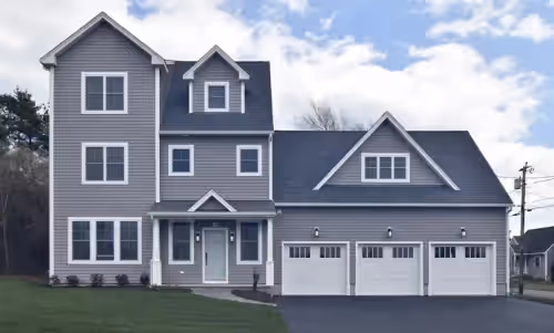 Summer Oasis in Narragansett! 5BR Home Perfect for Family & Friends!