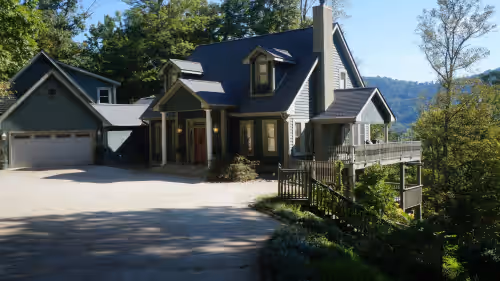 Asheville-Million Dollar Views, Hot Tub, Theatre Room, Billiards, Sleeps 16, photo 2