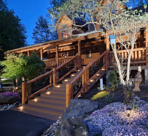 Stoney Ridge Lodge, 10K sq. ft. Beautiful Log Relaxing Luxury. Vacation/Wedding