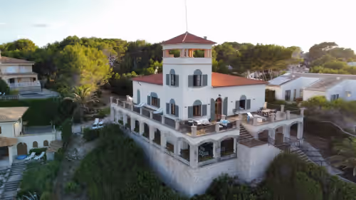 Seafront villa with stunning views and direct access to the beach, photo 4