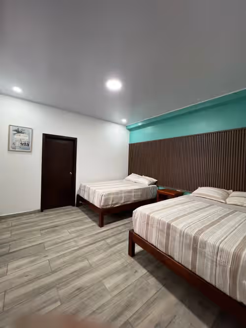 Villa Anabella-Beachfront Luxury Retreat, Beachfront Beach House