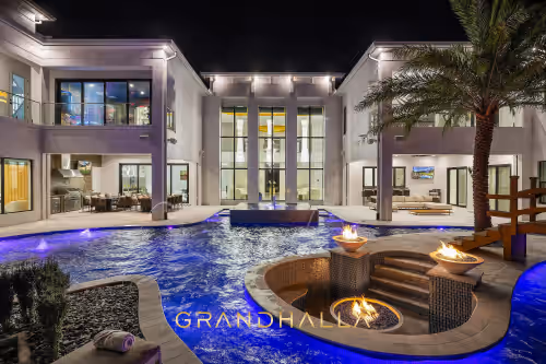 Grandhalla, photo 4