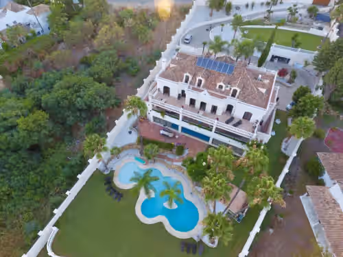 CasaNova Marbella - Directly on the Golf course. Huge Golf and Spa Mansion 8 min from Puerto Banus