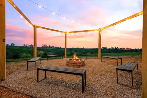 Bourbon Barndominium Bonanza! Golf Simulator+Theater+Hot Tub+Sports Bar+Arcade, photo 3