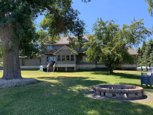 Spectacular Lakefront Retreat on 2 acres~ Perfect Large Family Getaway, photo 2