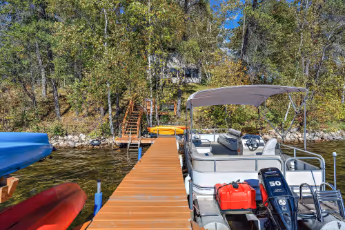 Lake Home, photo 3