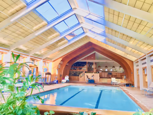 Private Home with Large Indoor pool- Perfect for Summer Fun, Fall Foliage & Ski