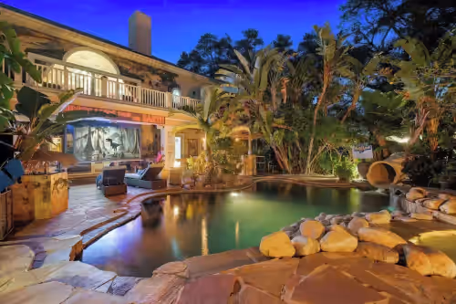 Ever After Estate - 62 Acre Island - Sleeps 40+