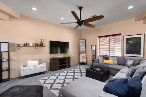 Living area at GOLF HUB MANSION 18 bed & 6 Bath 6,000 sq ft within 5 minutes of 7 Golf Courses