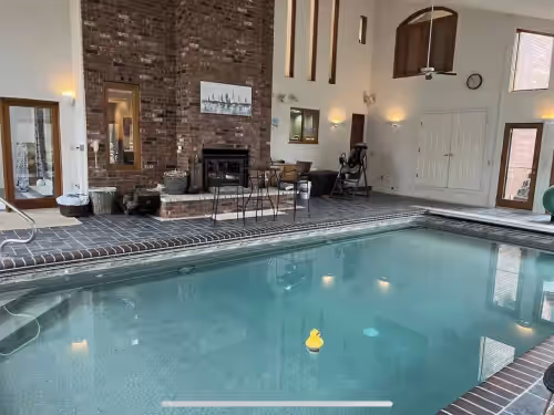Feathered Nest at Fellows Lake w/ Indoor POOL!