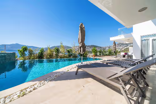 Luxury Villa in Kalkan, Steps to Beach and Sea Views from Every Room, photo 4