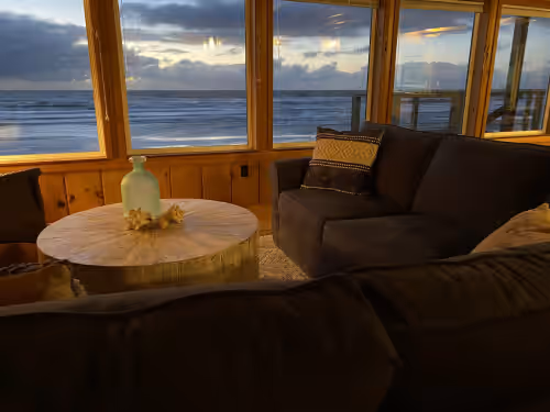 Oceanfront, Private Beach Access, Newly Updated, Perfect for Family Gatherings!