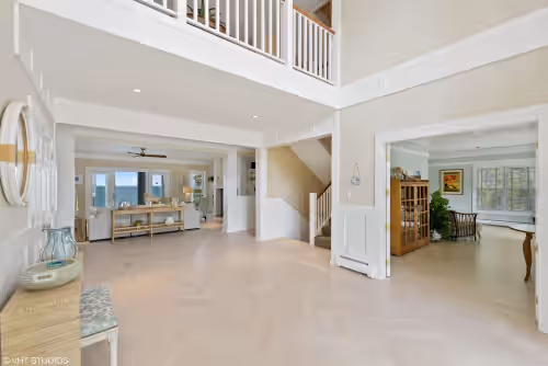 Lakefront Modern Mansion With Heated Pool 9BR's On Private Sandy Beach, photo 3