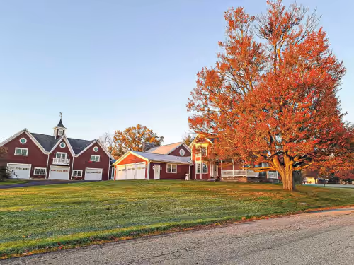 Beautiful country estate perfect for reunions, retreats or large family getaway!
