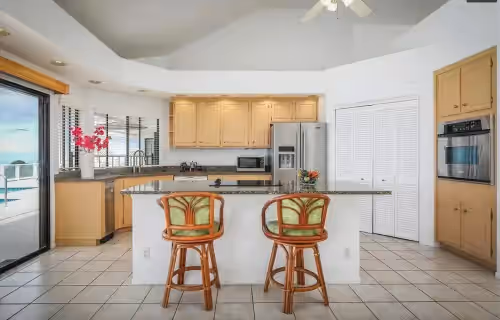 Private kitchen at Oceanview Suites + Cottage + Addtl. Bed/Bath