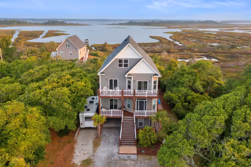Private Getaway! Heated Pool, Hot Tub, & Tiki Bar! 5BD, 4.5BA, 5 min to beach, photo 3