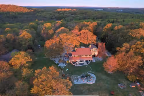 Ultra Secluded mountaintop mansion amazing views-hot tub-arcade, photo 3