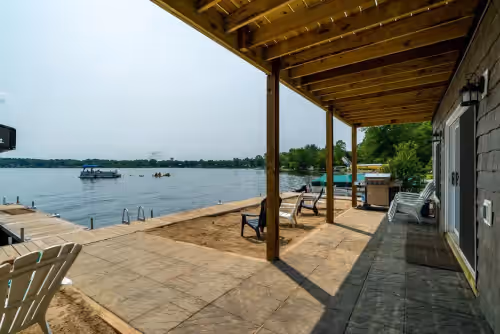 The Boathouse at Evans Lake