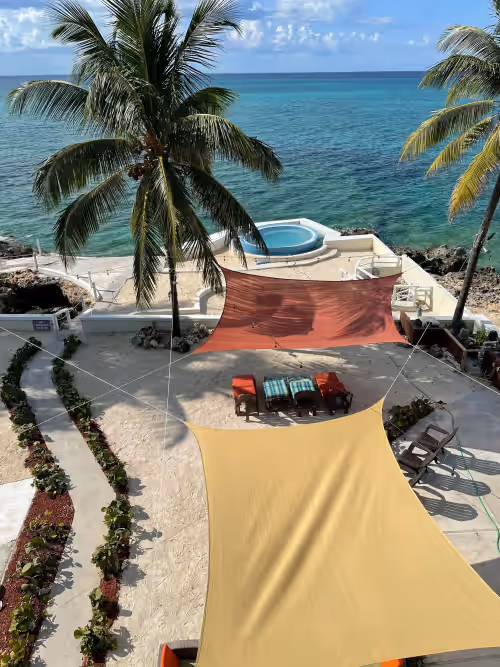 NEW & IMPROVED OCEANFRONT VILLA W/ INFINITY POOL & BEST SNORKELING! Sleeps 20