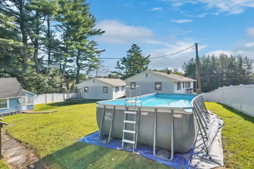 Pool at Highland Group/Family Estate! Huge Hotub, 5 Private Units, Gameroom; 40+ guests