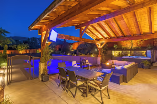 Private 10 BR Estate: Ranch House, Farmhouse & Bunkhouse at Rockin’ View Ranch!